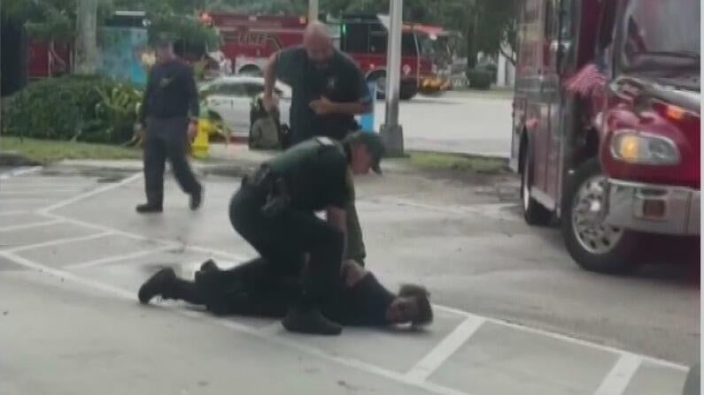 Woman accused of carjacking after stolen vehicle crash in Broward — CBS Miami, Midland Community news