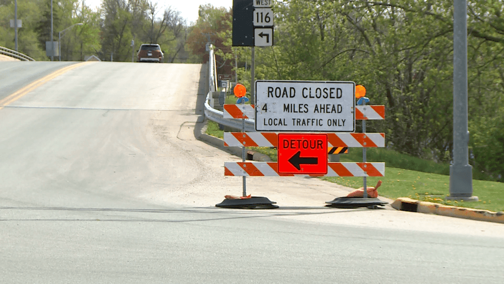 WIS 21 between Oshkosh and Omro to reopen this weekend after resurfacing project — Fox 11 Green Bay Local, Midland Community news