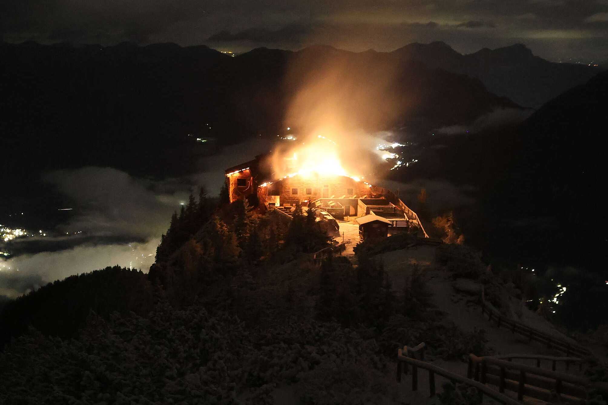 Fire devastates Eagle's Nest retreat built for Hitler in Germany; A suspect is detained — WESH 2 Orlando, Midland Community news