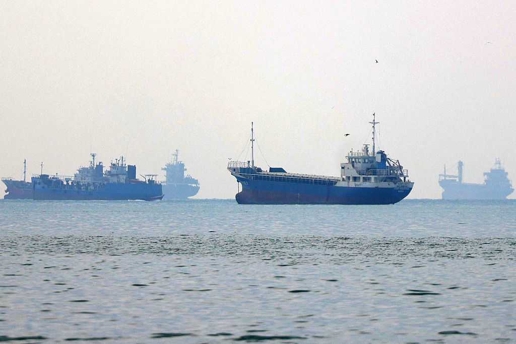 Iran: Oil tankers are on fire, damaged in key strait as fears grow over return to war — WISN 12 Milwaukee, Midland Community news