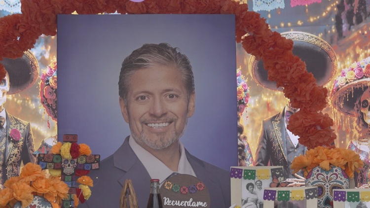 Odessa bakery honors late community storyteller Victor Lopez in Día de los Muertos parade — NewsWest 9 (Permian Basin), Midland Community news