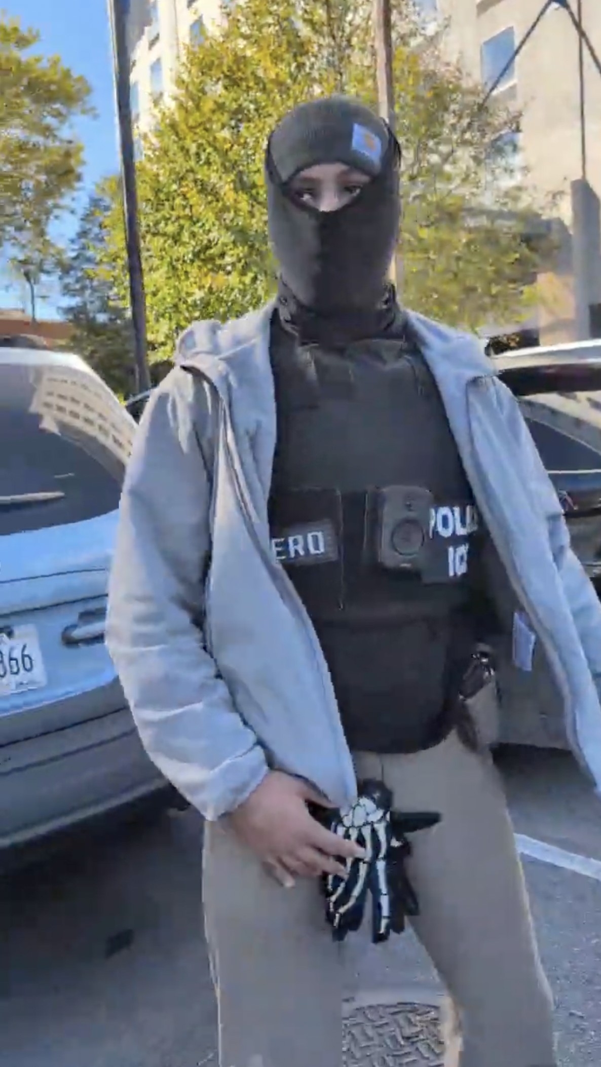 ICE puts on show of force around Elmhurst Hospital with dozens of unmarked vehicles, masked agents — amNewYork, Midland Health news