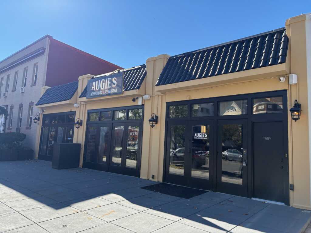 SCOOP: Augie’s Mussel House and Beer Garden is Opening Monday Night!! — PoPville DC, Midland Dining news